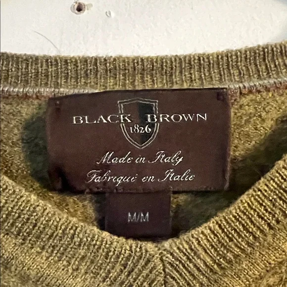 Black Brown 1826 V-Neck Sweater in Olive - Picture 2 of 4